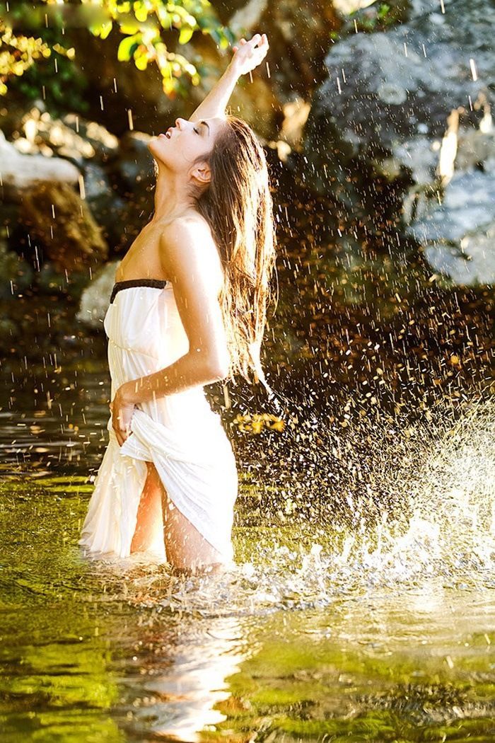 Marie Avgeropoulos in Biratnagar