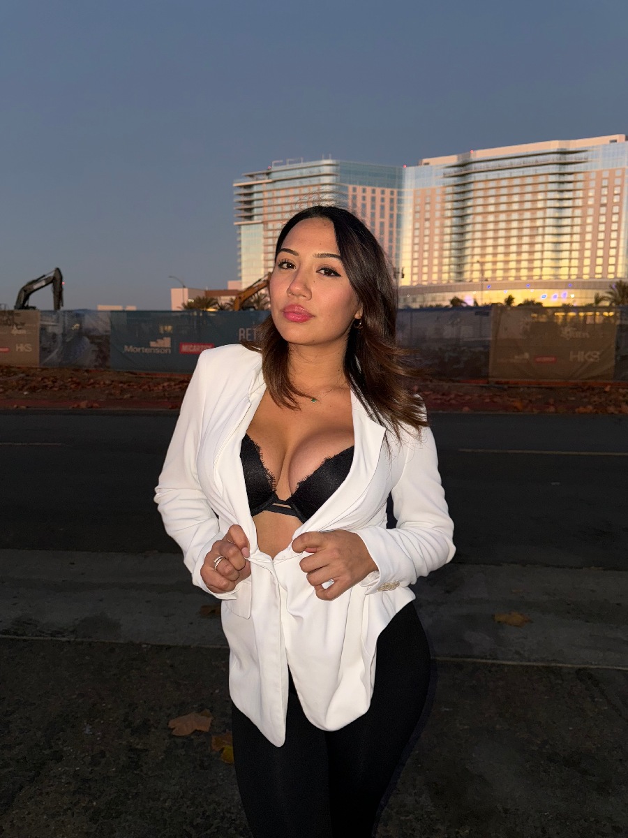 Take a pause and enjoy Ali Cruz — streaming from Biratnagar